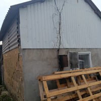 Село Светлое, участок с небольшим строением. Центральная улица. Светлое