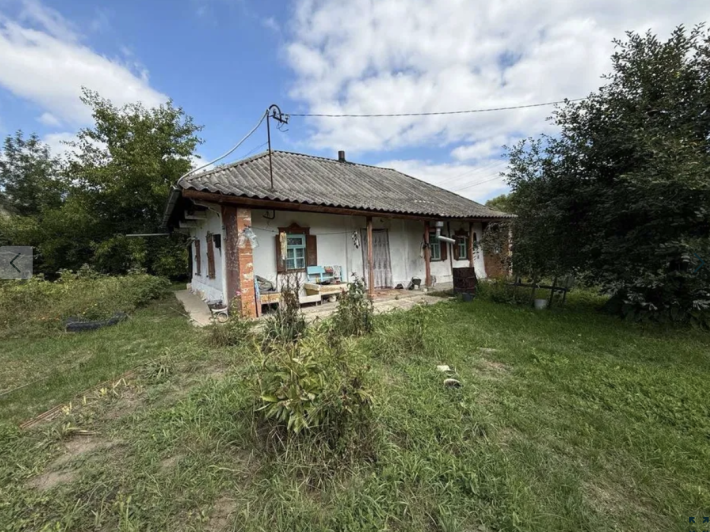 Продаж невеличкого будинку - фото 1