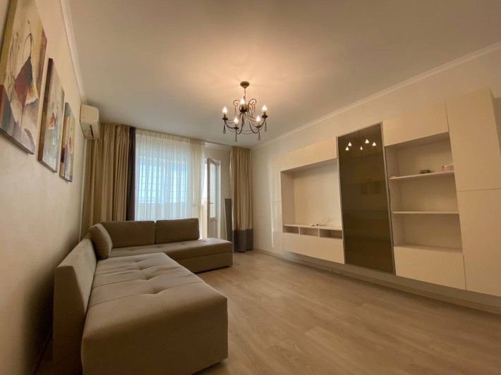 Продаж 2к квартири, Троєщина, ЖК "Милославичі", вул. Закревського, 95 - фото 1