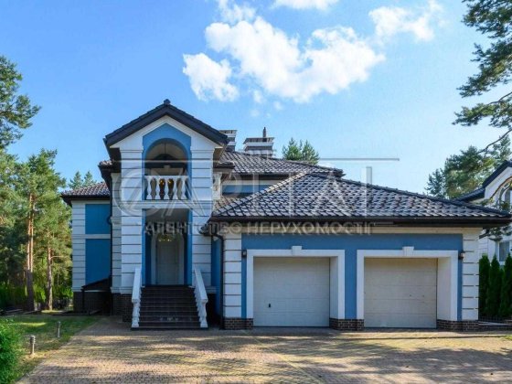 Простора та світла резиденція в Riviera Village — стиль життя біля води Вышгород