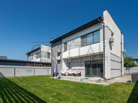 Оренда сучасного будинку в Гатному  200 м²  20 хвилин до Києва