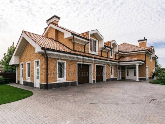 ПРОСТОРИЙ будинок 600 м2 10 соток з терассою КМ Коник Віта-Литовська Лесники