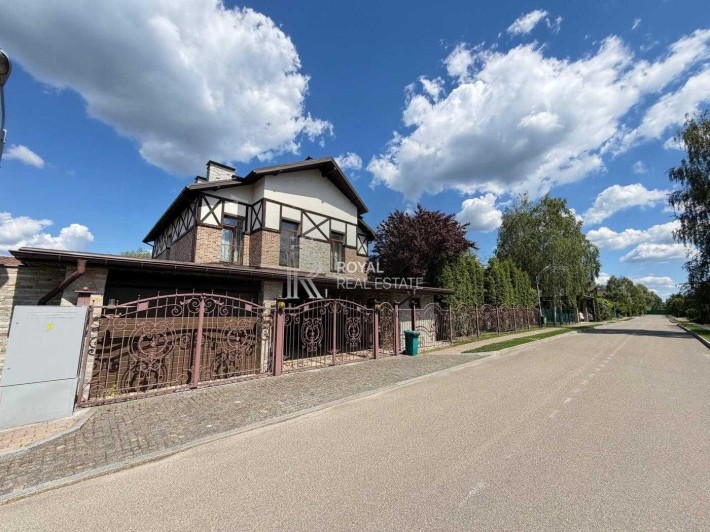 Оренда Будинок Романків КМ «Сонячна Долина» 239 м² 6 кімнат Генератор Басейн Сауна Ландшафтний дизай - фото 1
