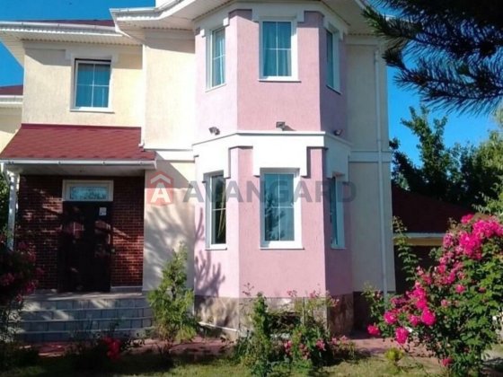 Оренда будинку, 260м2, с. Хотів, вул. Зоряна Хотов
