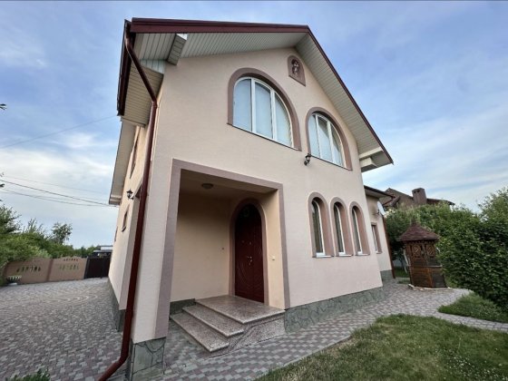 Оренда Будинок /Особняк  з сауною,Генератор,Гараж ,4 кімнати