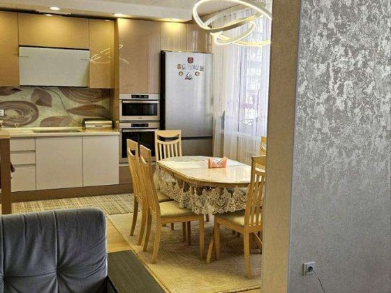 Продаж 3-к квартири вул.  Бориса Гмирі 4