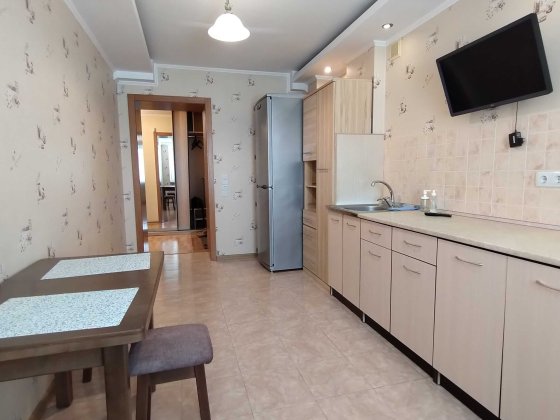 Здається 1-кв вул. Йови , 58м2,гарний стан, меблі побутова техніка все є, можна з тваринами. Бориспіль