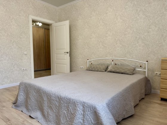 БЕЗ комісії! Затишна 1-кімнатна квартра, газ, балкон, 1й поверх над комерцією Буча