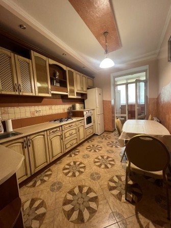 Оренда 1 км квартири в спальному районі міста - фото 1