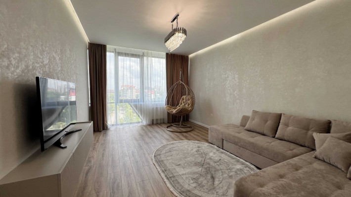 Оренда 2-кімнатної квартири ЖК Parus, Мазепи, біля озера, 77 м² - фото 1