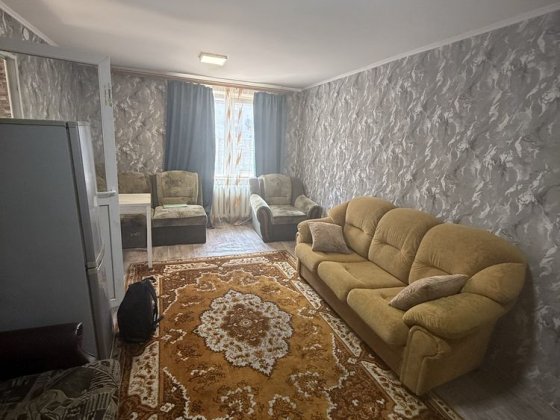 Центр. Здається 1-кімнатна квартира. Без останього місяця