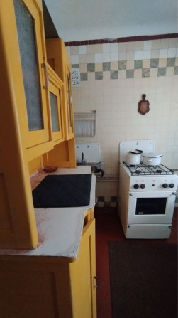 Поділ 2х кімнатна 8000грн+комунальні, для студентів - фото 1