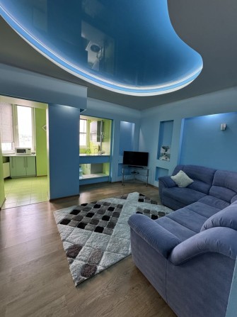 Оренда 3к квартири, Центр, , н/б, 5 пов., капремонт. - фото 1