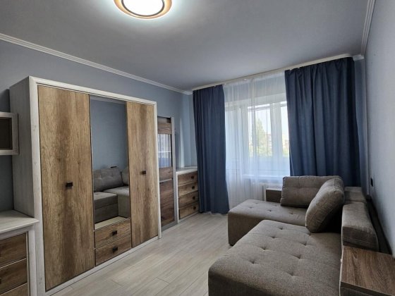 Оренда / Квартира / Єдності 16, Автовокзал, Рівне Ровно