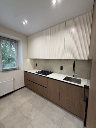 Оренда стильної 1 кімнатної кваритри в ЖК Great House, 12 Школа - фото 1