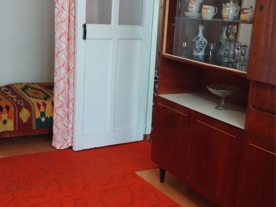 Поділ 2 кімнатна квартира вже вільна