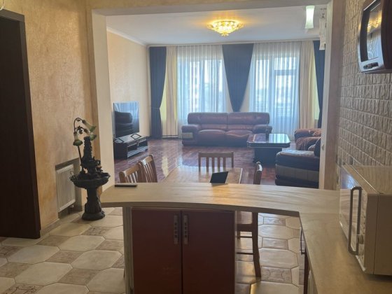 ОРЕНДА 1, 5к. квартира, ЦЕНТР, н/б, 6/10,інд.опалення. Хмельницький
