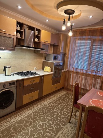 Довготермінова оренда 2-кімнатноі квартири по вул. Хіміків - фото 1