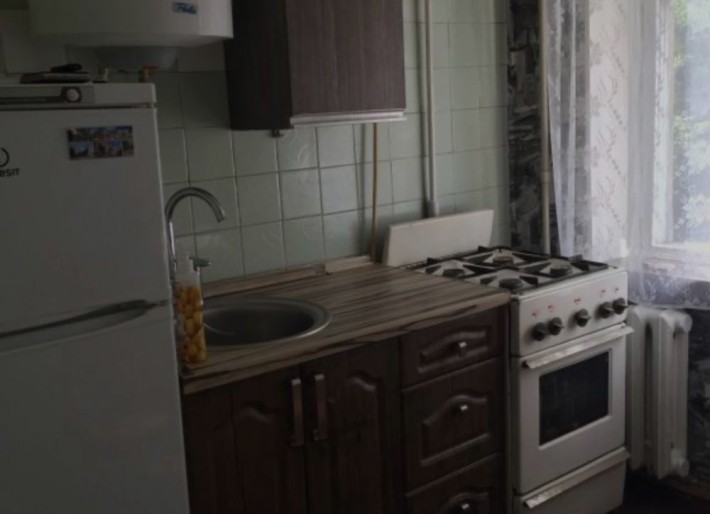Здається однокімнатна квартира 1 поверх Курська, пр-кт Перемоги - фото 1