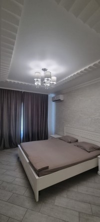 Сучасна квартира в Херсоні. Новобуд. Закрита територія. - фото 1