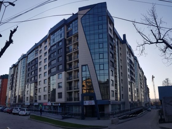 Здам  2-кімнатну  квартиру в  районі парку ім. Т. Шевченка Чернівці