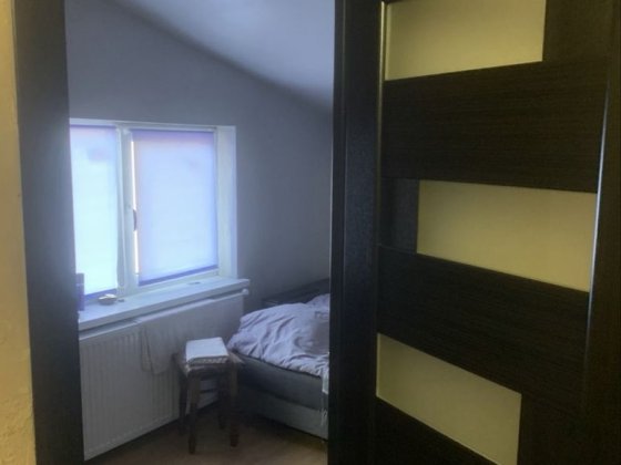 здам 1х ,кухня студіо ,в особняку ,власник Чернівці