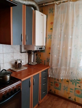Терміново здаєтсься 3 кім квартира вул. Осіпенка - фото 1
