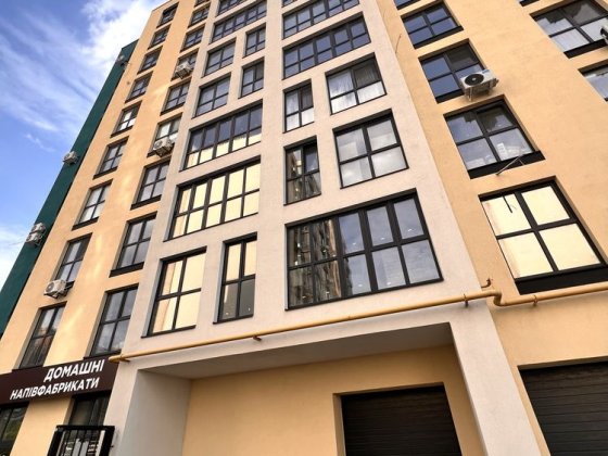 2  кімнатна квартира в новому будинку на Митниці Черкассы