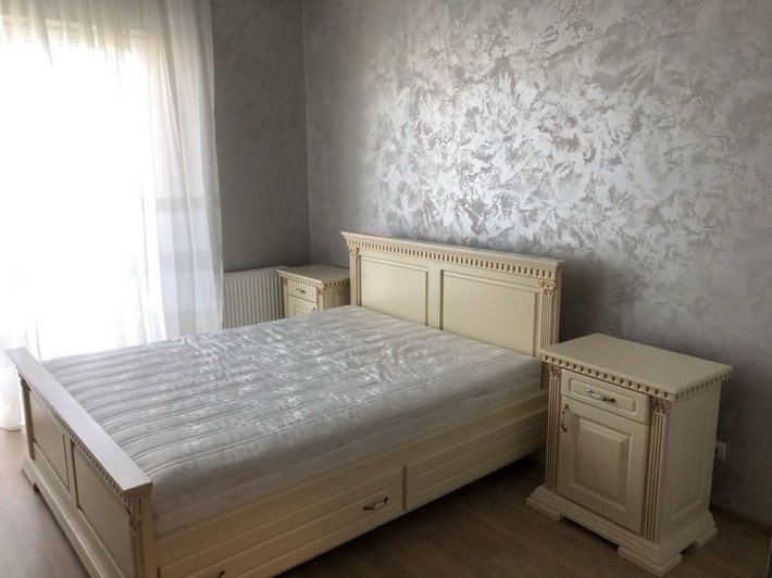 Оренда новенької 2к квартири , поряд з центром - фото 1