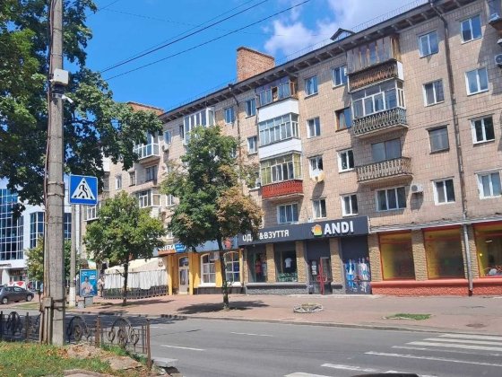 СМ Здам 1 кімнатну квартиру в центрі Чернігова  проспект Миру 35 Чернігів