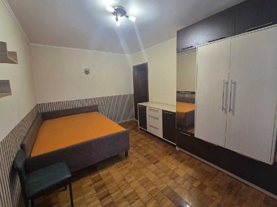 Довготривала оренда 2к квартири на вул. Академіка Янгеля
