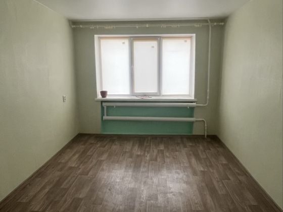 Продам приватизовану кімнату з ремонтом. Лозовая