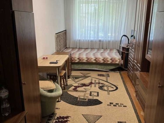Продам велику кімнату в Айвенго 24м2 Нетешин