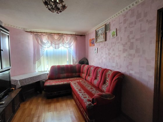 Продаж гуртожитку, 2 кімнати, цегла, середній поверх Ивано-Франковск
