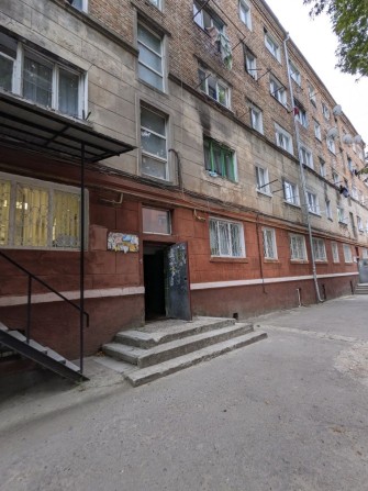 Продається кімната в гуртожитку - фото 1
