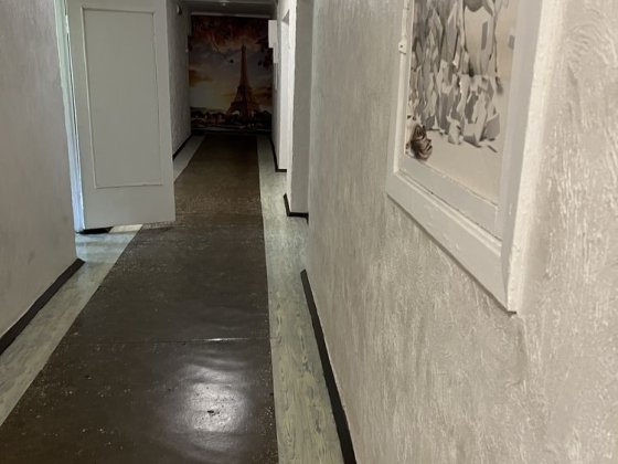 Продається кімната в гуртожитку    по вул.Скальда ціна 13500 дол. Чернівці