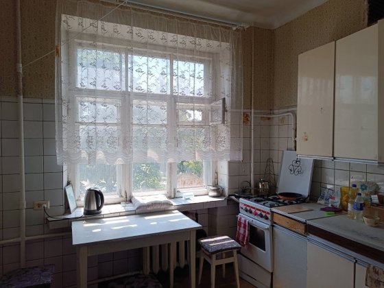 Продаж 2-кімнатної квартири, сталінка, бульвар Міхновського, 7 (Дружба народів) Киев