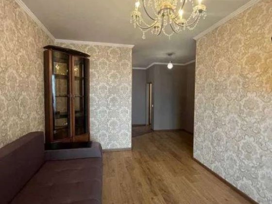 Продаж 3-к квартири вул. Феодосійська 1а