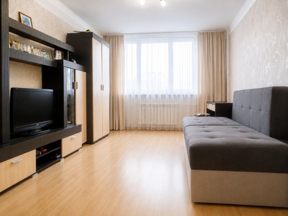 Продаж 3 кімн. квартири, Дарницька площа, Харківське шосе, 2