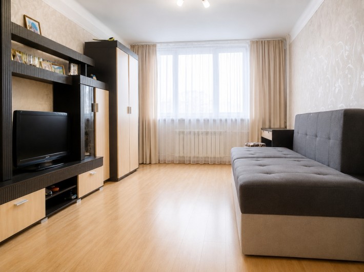 Продаж 3 кімн. квартири, Дарницька площа, Харківське шосе, 2 - фото 1
