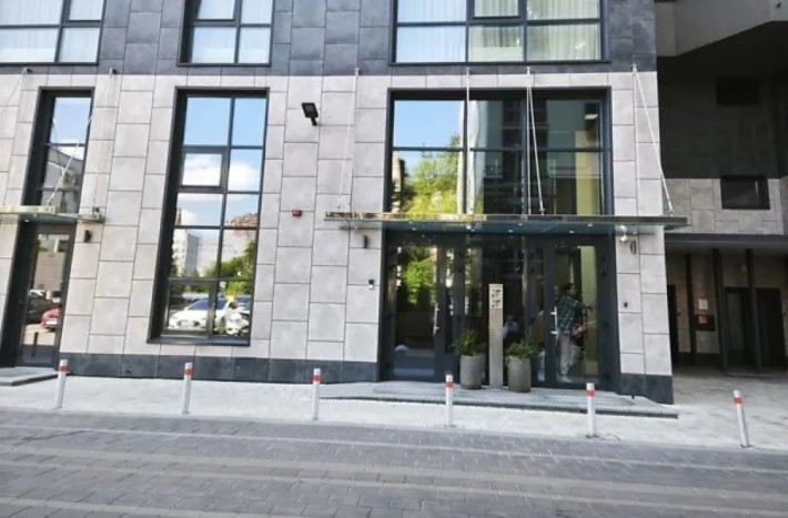 Продаж 3-к квартири Берестейський просп. 5б - фото 1