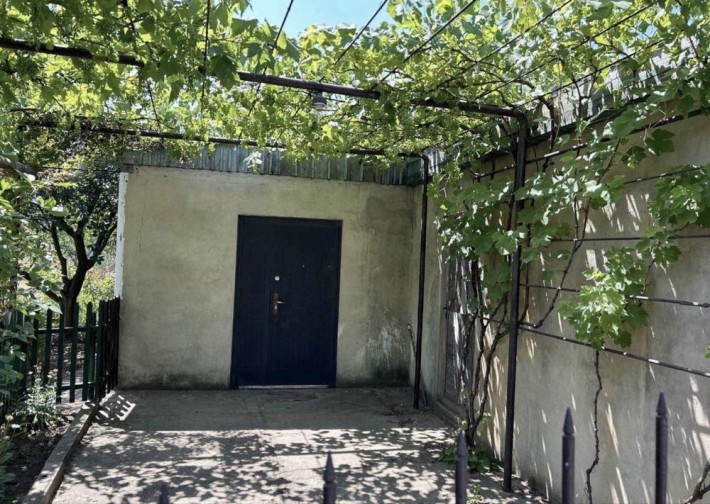 Продам небольшой дом в районе Зеленхоза - фото 1