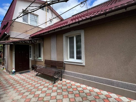 Продається півбудинку по вул. Гостинній Бердичев