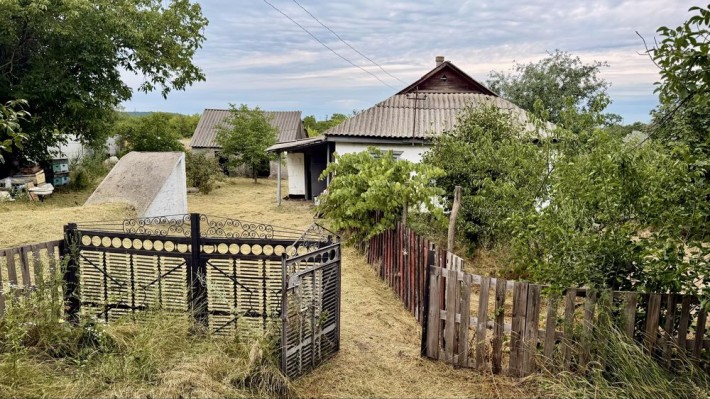 Дім в селі, дім с. Оліївка, 15 км від Олександрії, дім 50 м.кв, електроенргія, вода у діорі, 25 сото - фото 1