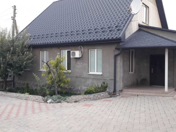 Продам Будинок в м. Охтирка район 8ма сотня . Ахтырка