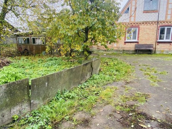 Продається добротний будинок 78 м² з великою ділянкою с. Терехове Бердичев