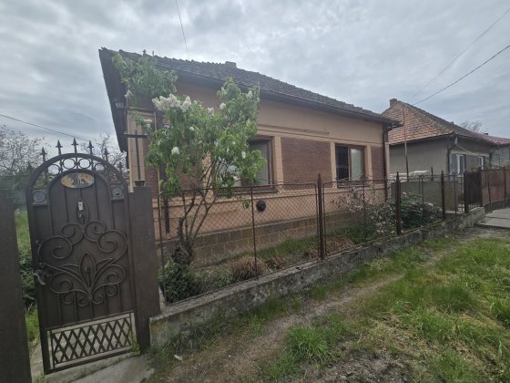 Продається будинок Берегово