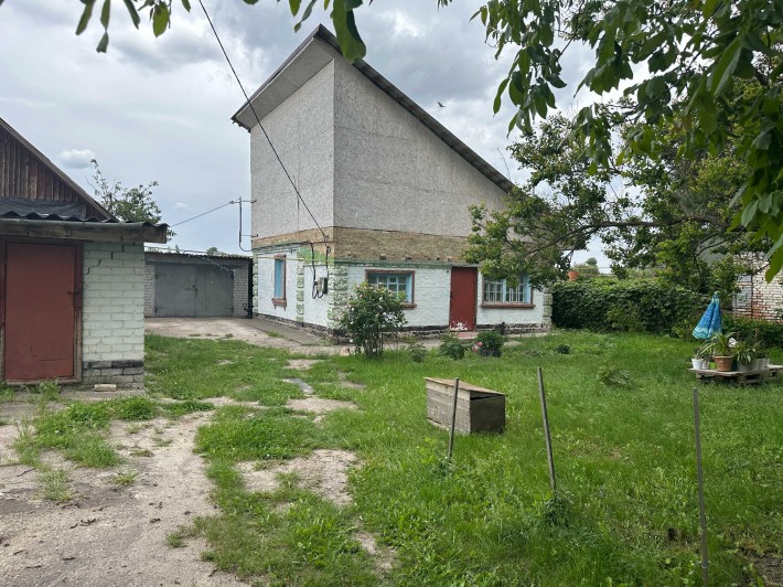 Будиночок з працюючими сонячними панелями - фото 1