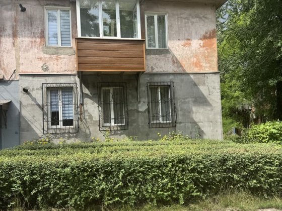 Продам часть Дома , Каменское ,приближенно к Центру