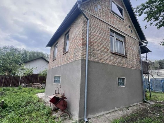 Дача в оточені лісу та водойм, зручний асфальтовпний заїзд з одеської траси Васильков